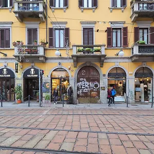 Primopiano - Colonne 16 , Mediolan Włochy